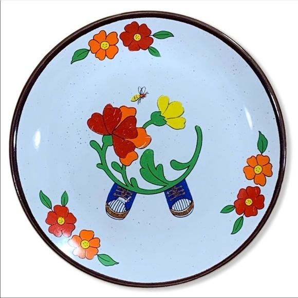 1970’s Children’s Dinnerware Set - Picture 3 of 10